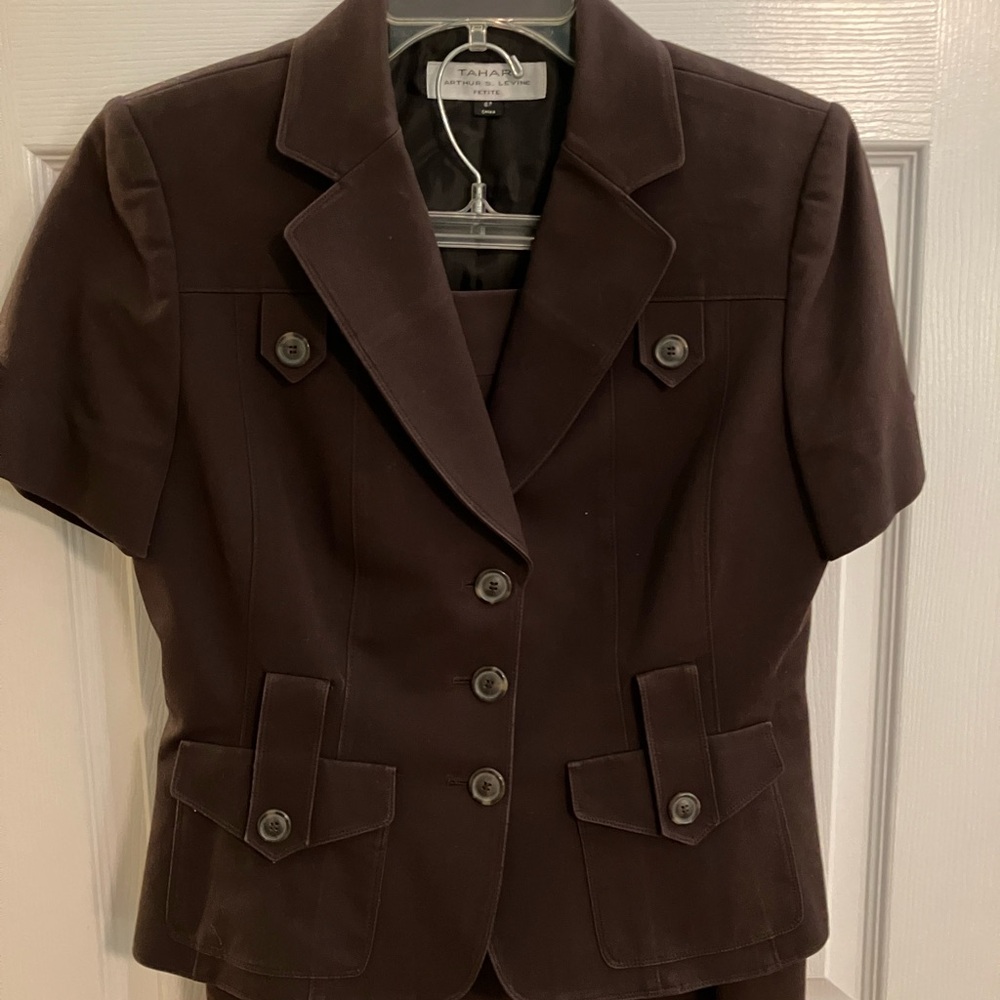 Tahari Brown Short Sleeve Women's Suit and Slim Skirt